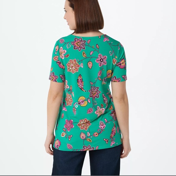 Susan Graver women’s floral top NWOT - Picture 5 of 14